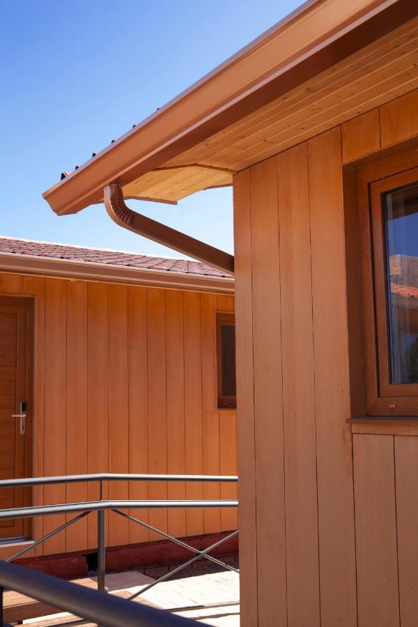 Hostal La Posada De Mari La Cabrera Exteriör bild